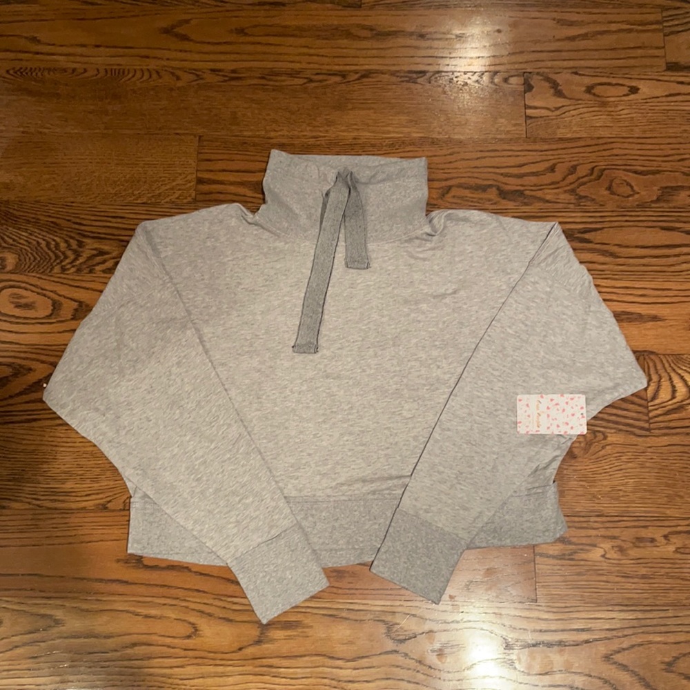 Small Free People Crop Sweatshirt
